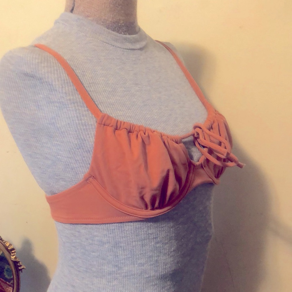 Swimwear top bra
